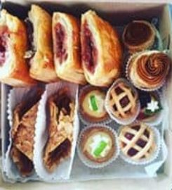 Versailles Restaurant