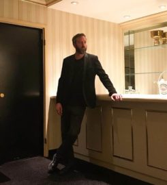 Paranormal – Mind Reading Magic Show