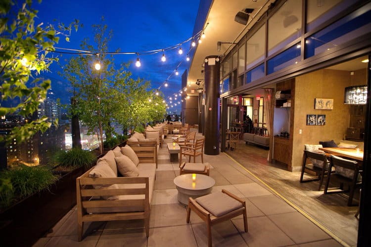 Leaf Bar & Lounge