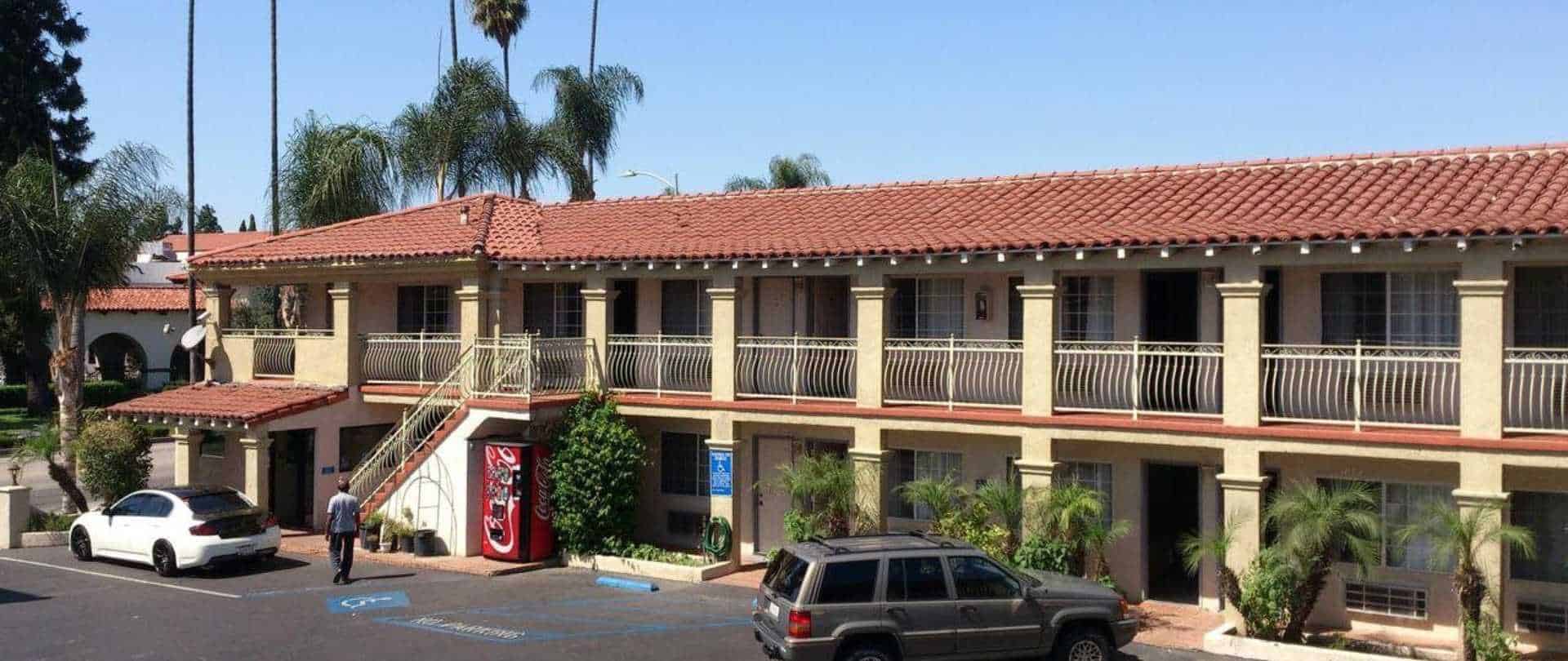 Santa Ana Travel Inn