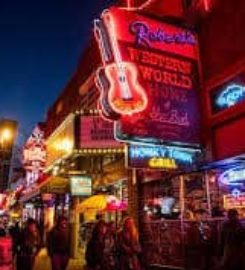 Robert’s Western World