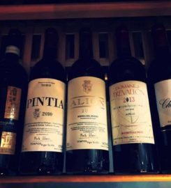 Corton Winebar