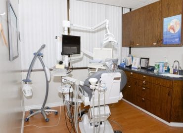 WOODBRIDGE DENTISTRY / Ann Nguyen, DDS