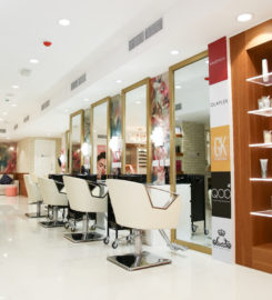 Ladies Beauty Salon – Mirrors beauty Lounge