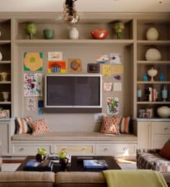 Space Age Closets & Custom Cabinetry
