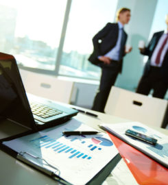 Madaans LLP, Lawyers
