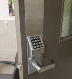 Discount Locksmith and Garage Doors inc