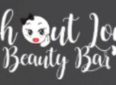 Lash Out Loud Beauty Bar