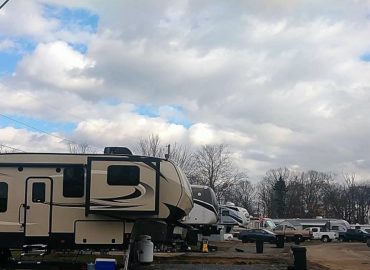 Center Manor RV Park