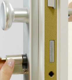 Schlosswechsel & Schlossreparatur inkl. Montage – SMART …