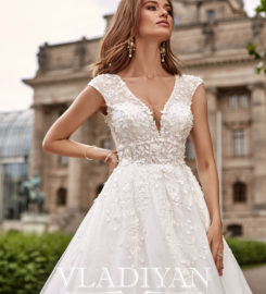 Looking for Tarik Ediz Dresses? Shop at Farah’s Couture Store