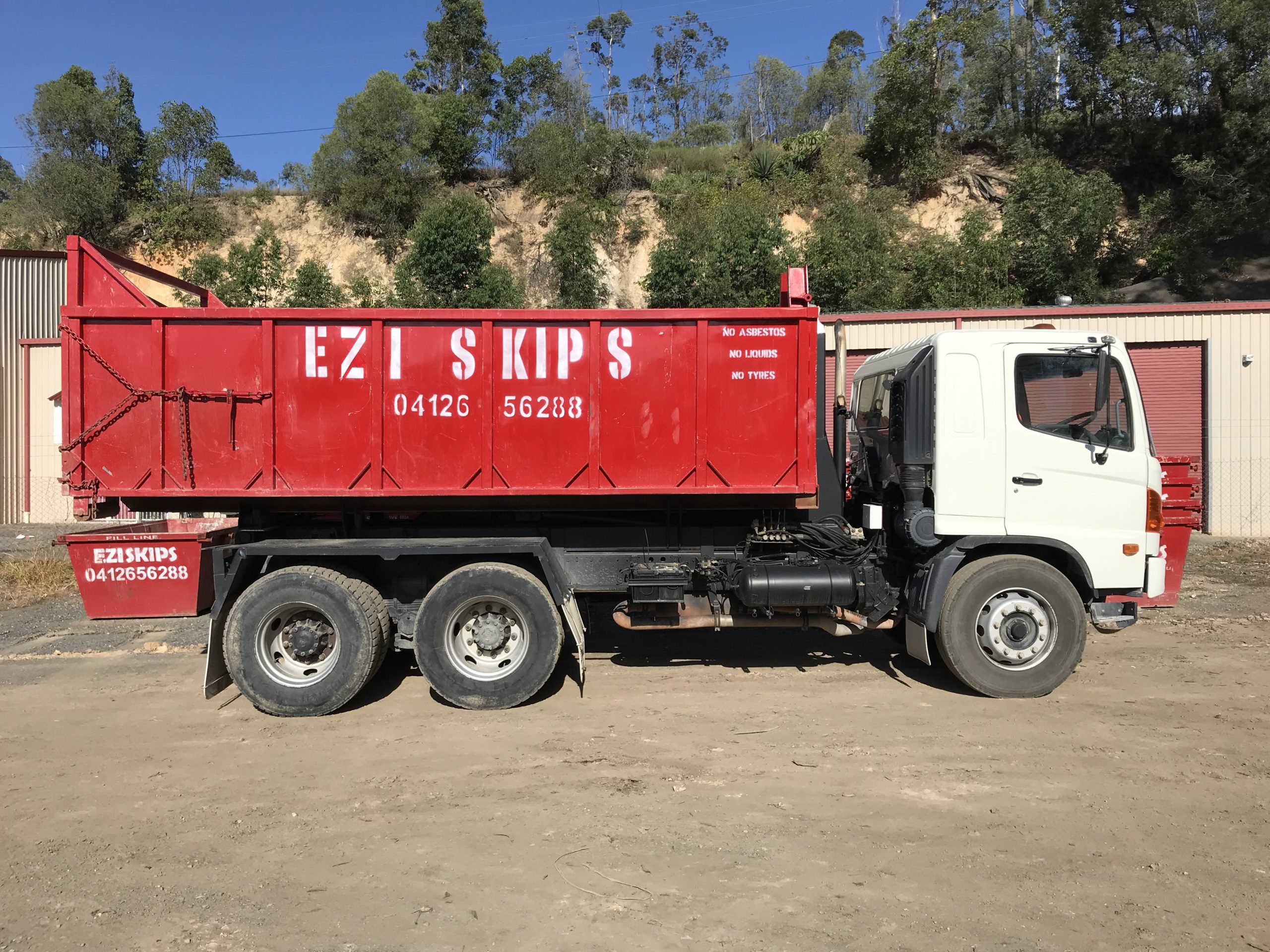 EZI SKIPS