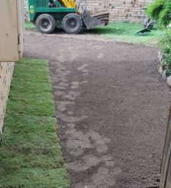 Simple turfed spoon drain – Rogers Little Loaders