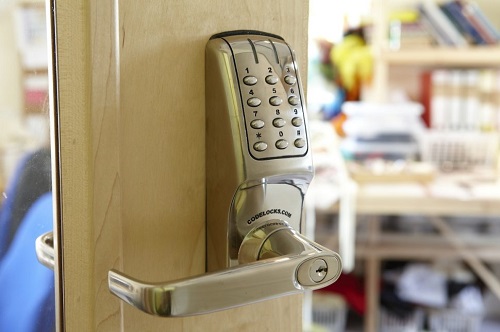 L A N Locksmith Services
