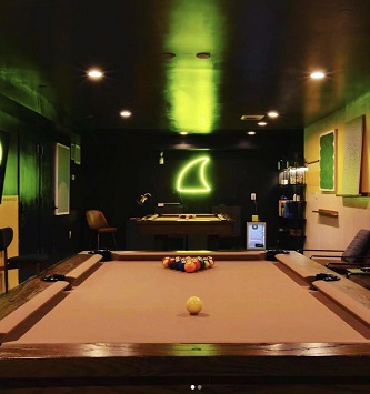 Sharks Pool: Grand Street