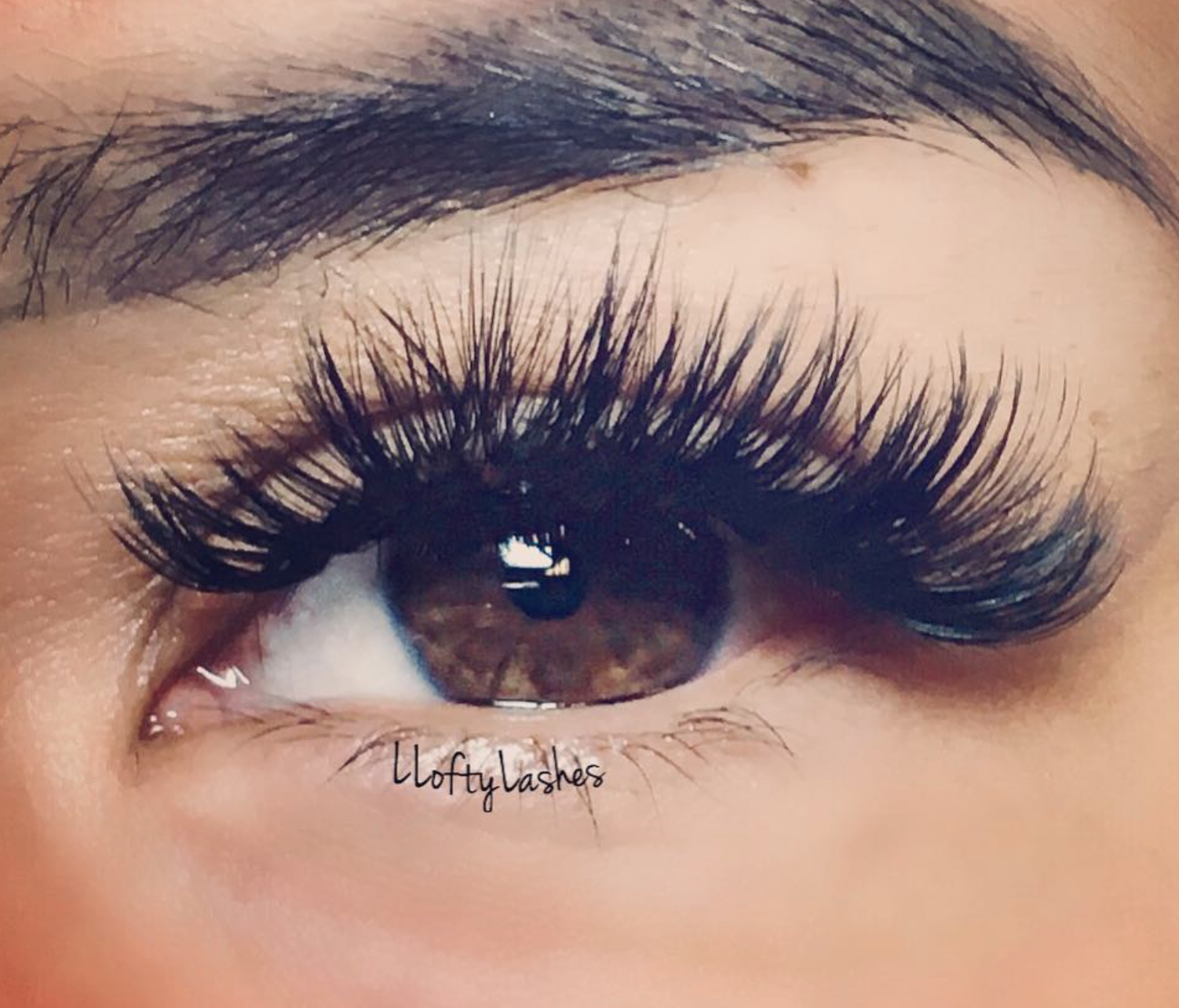 LLofty Lashes | Eyelash Extensions
