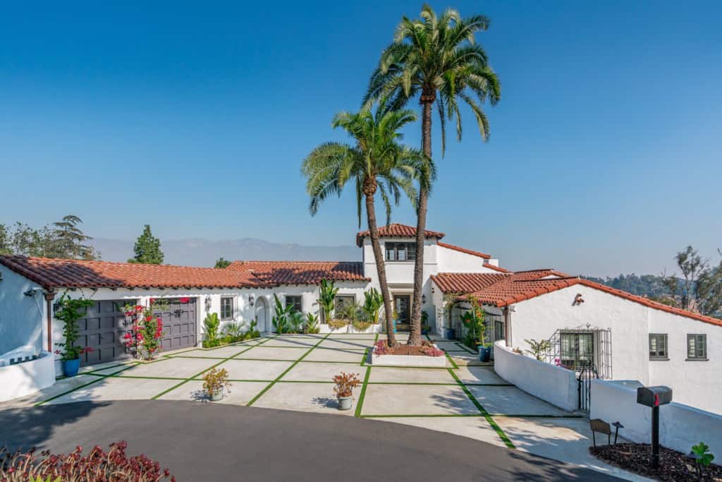 HomeSlice Stays- Vacation Rental Management