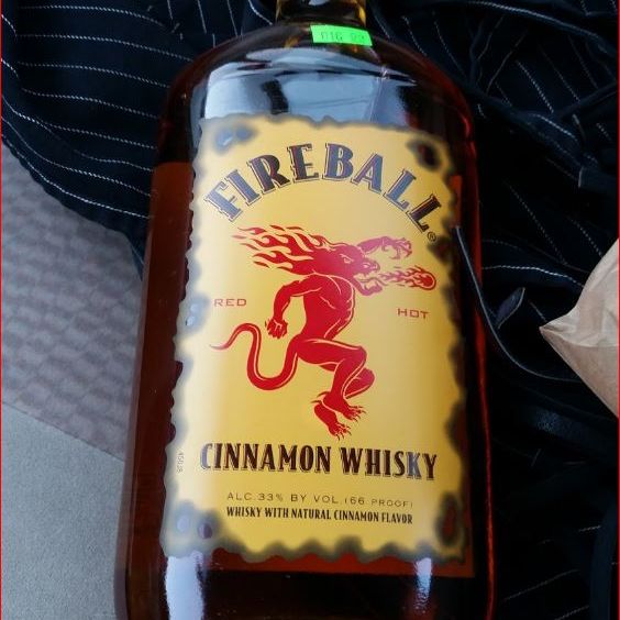 Hugo's Liquor