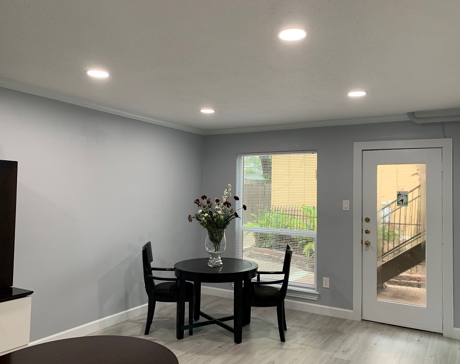 Long Point Plaza Apartments