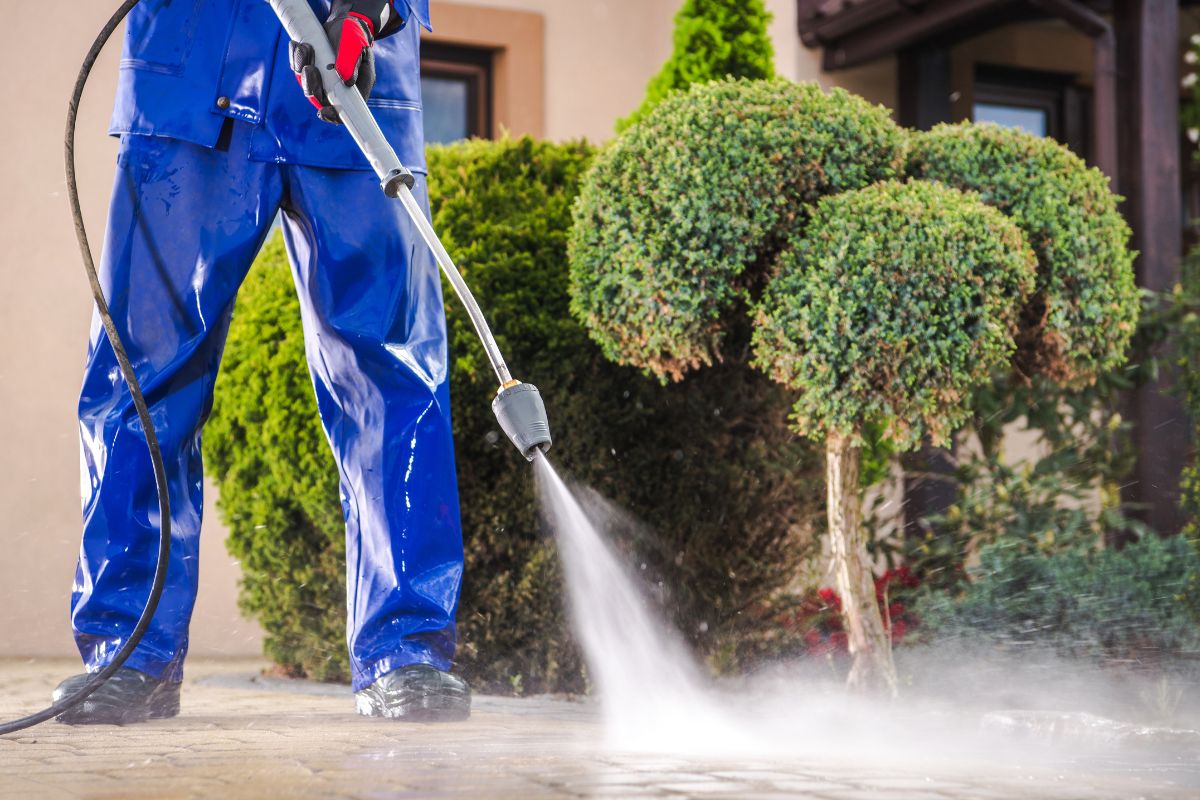 Jet Wash Exterior Cleaning
