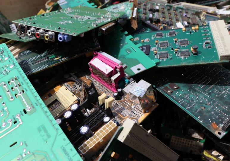 Great Lakes Electronics – Warren