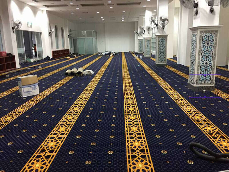 "The Living Rug: Journeying on the Mosque Carpet"