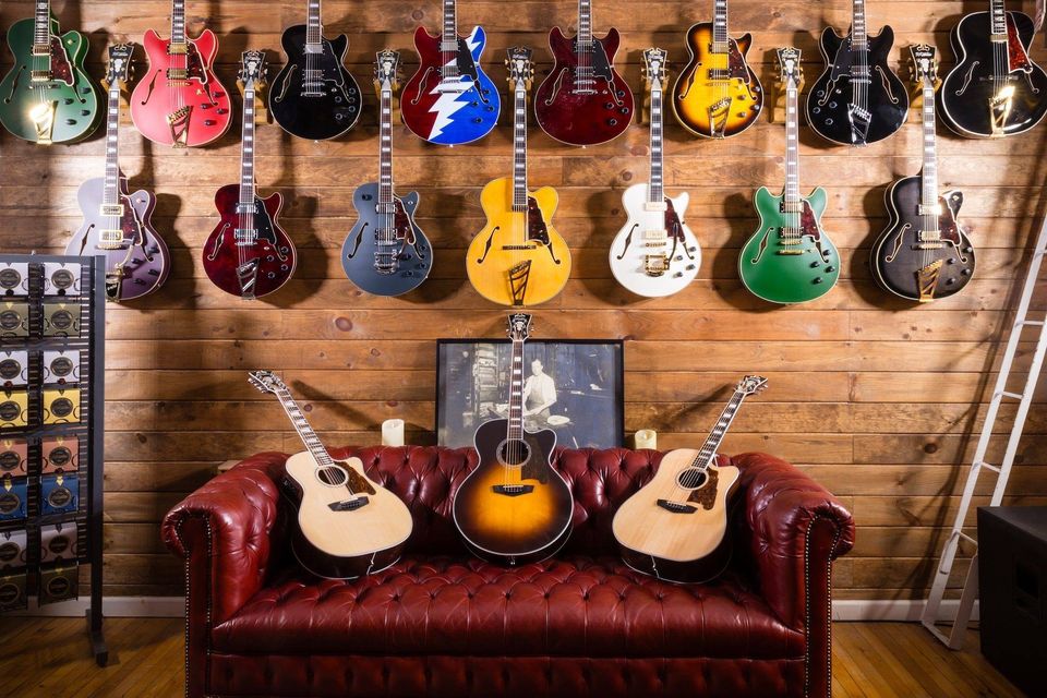 Joe's Vintage Guitars – We Buy Guitars!
