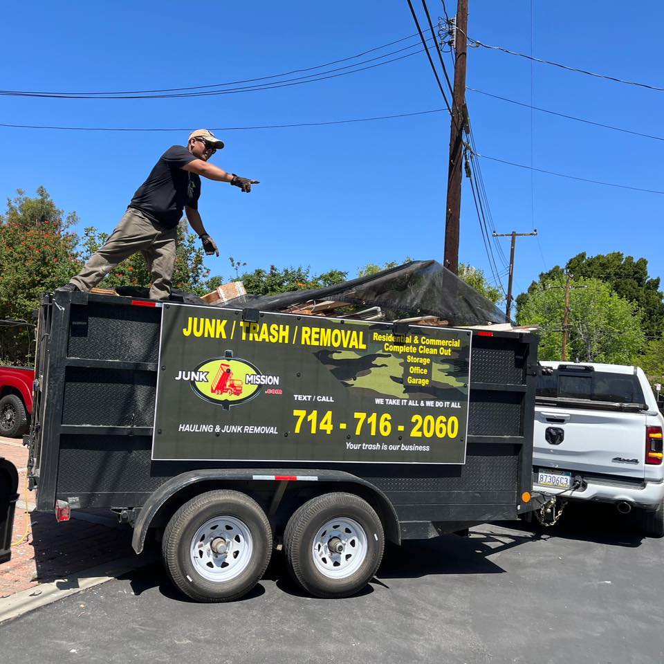 JUNK MISSION – Trash Hauling & Junk Removal
