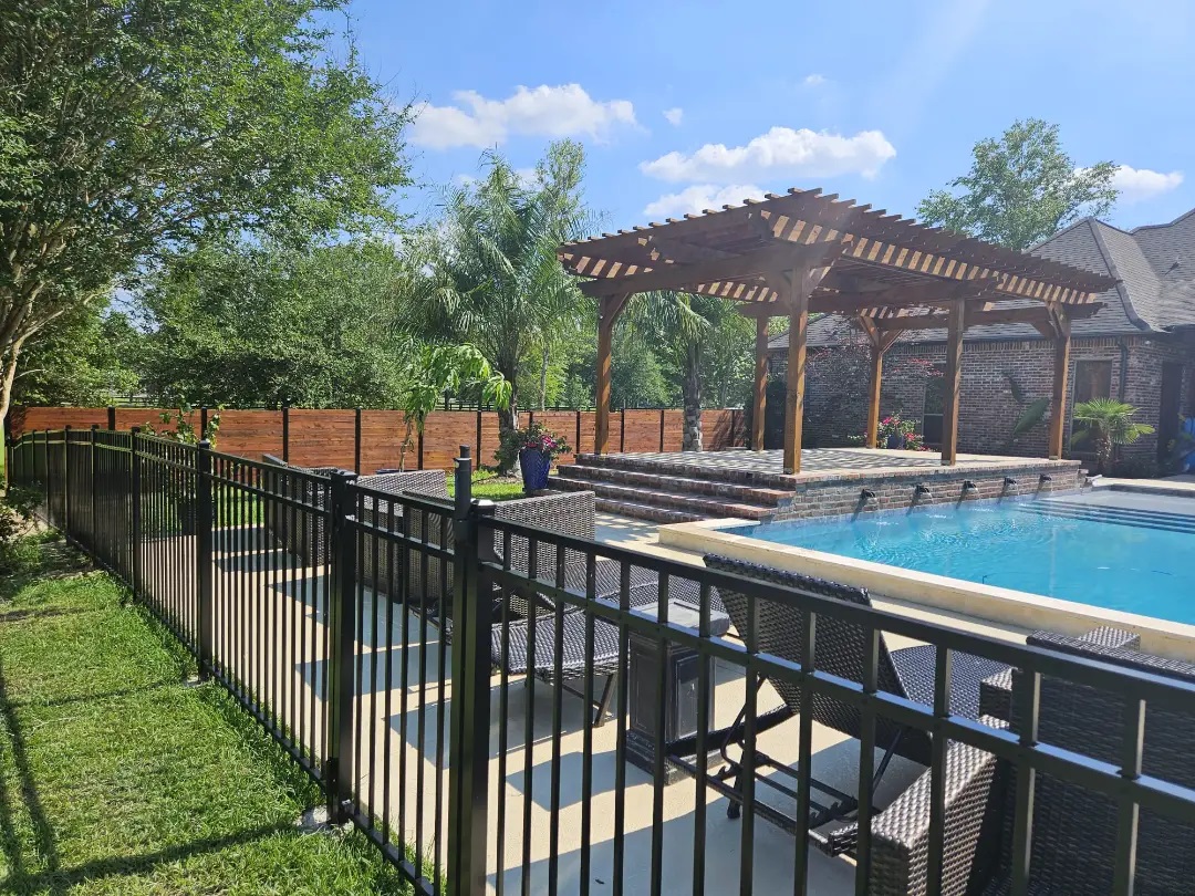 Primescape Fence & Stain