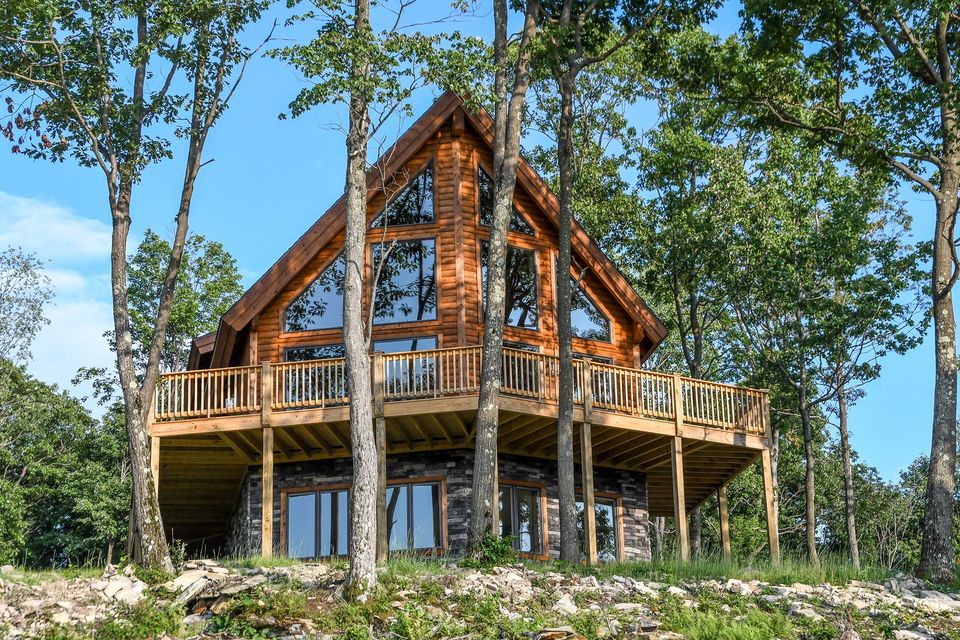 Cedar Ridge Retreat Homes