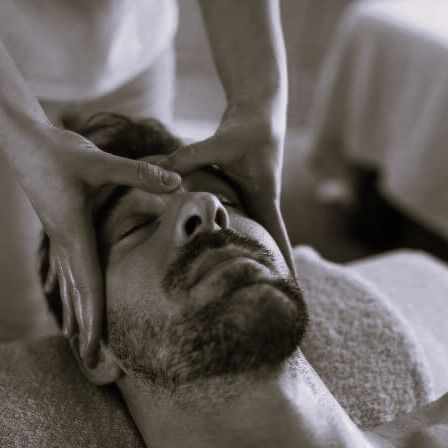 HEAVEN FOUR Amsterdam – Massage en gezichtsbehandelingen