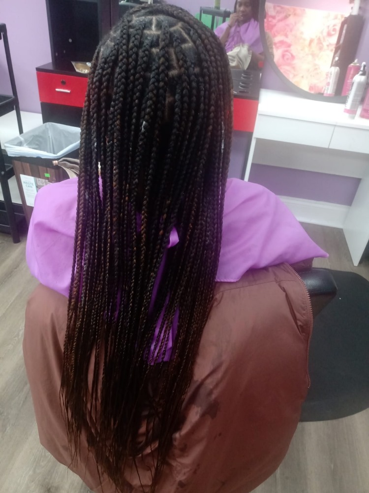 Maggie's Touch | Braids & Locs