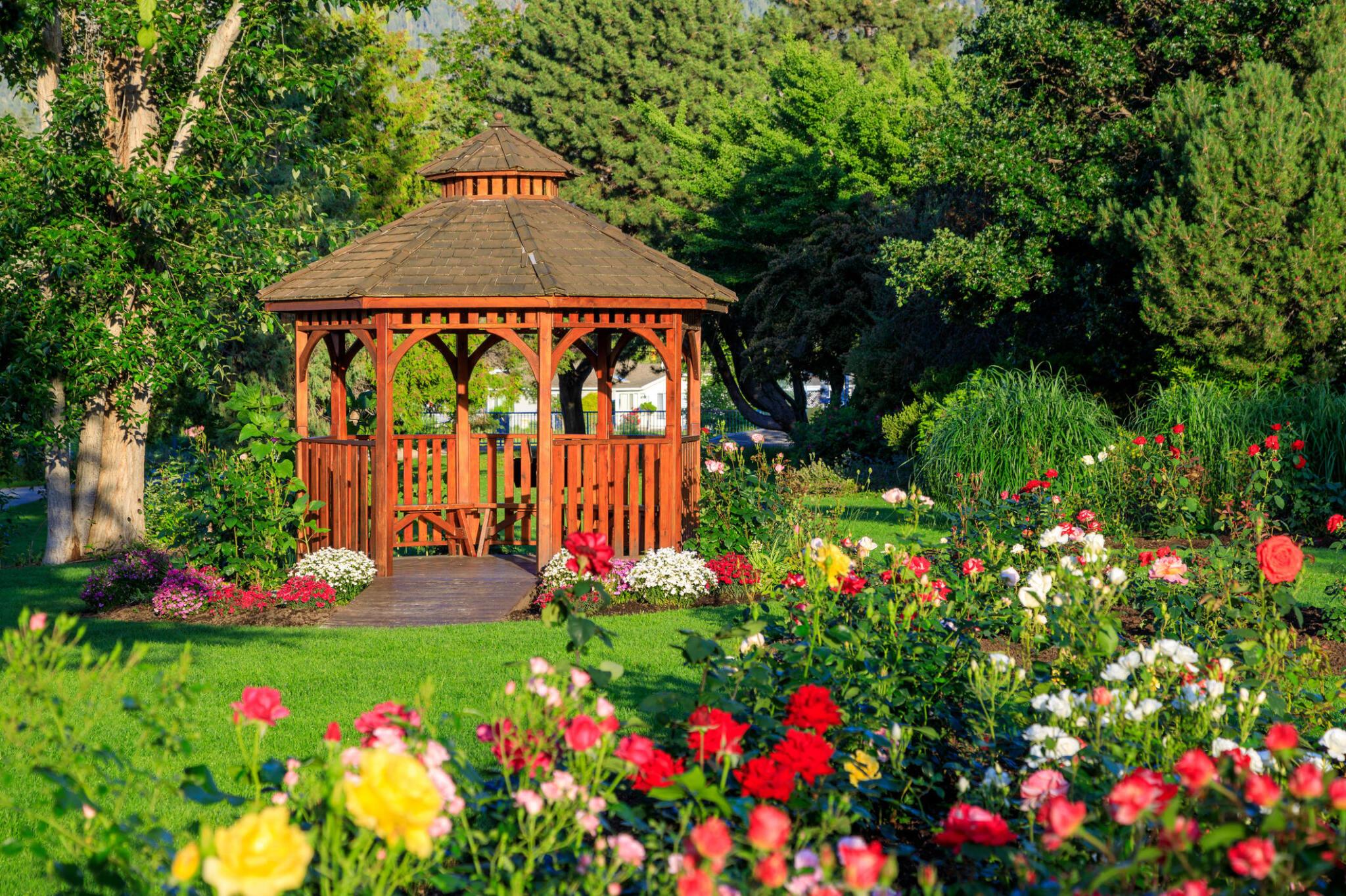 Bench Mark Landscaping