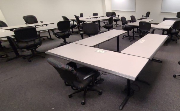 Cubicle Gurus : Affordable Used Office Cubicles for Sale!