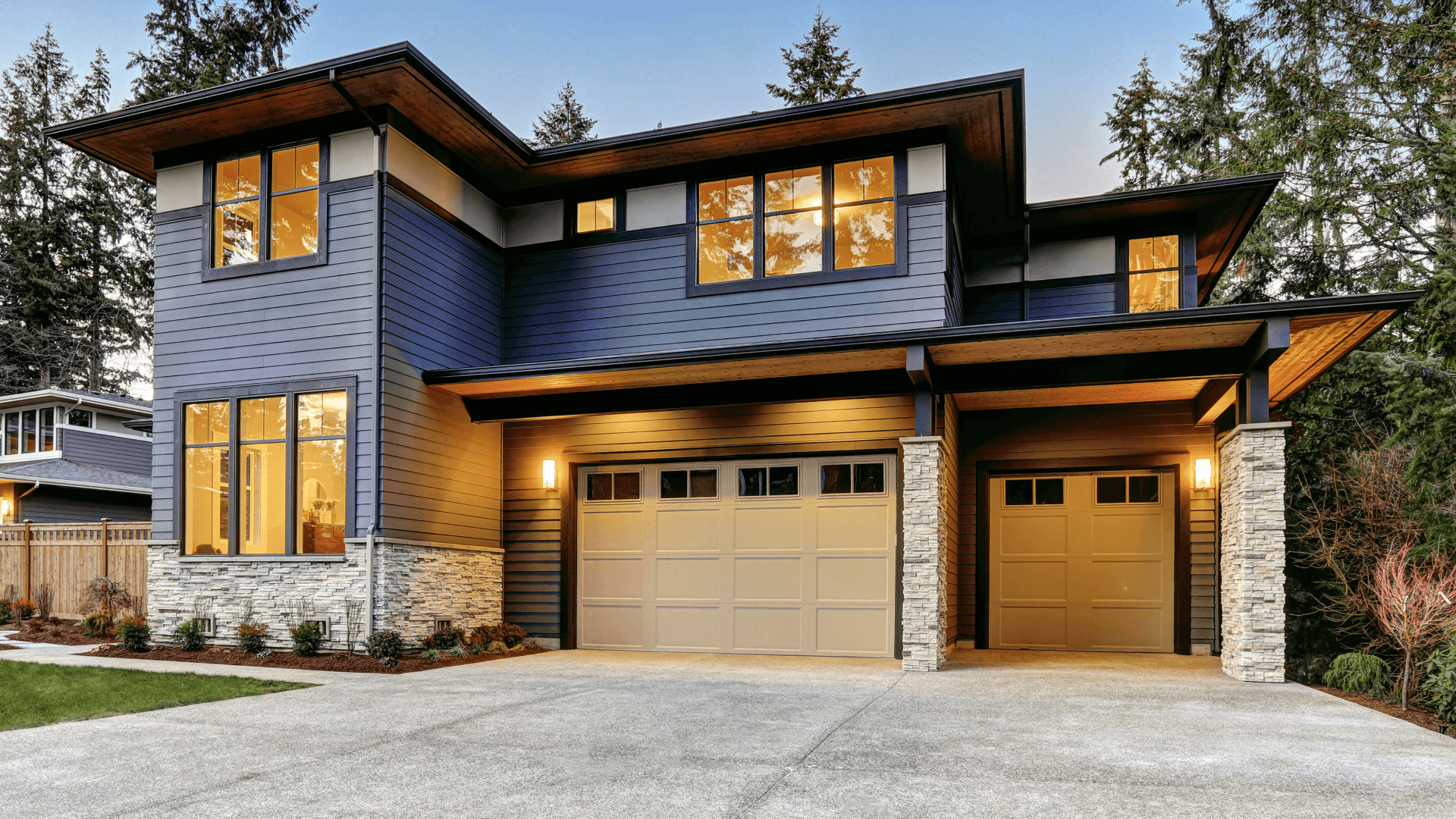 Tomys Garage Door