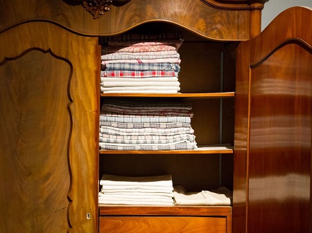 St Petersburg Furniture Repair