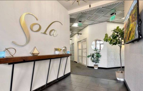 Sola Salon Studios – Irvine Culver Plaza