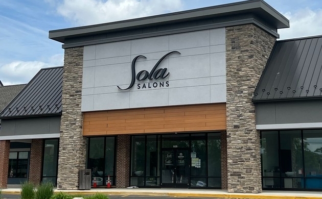 Sola Salon Studios – Windward Parkway