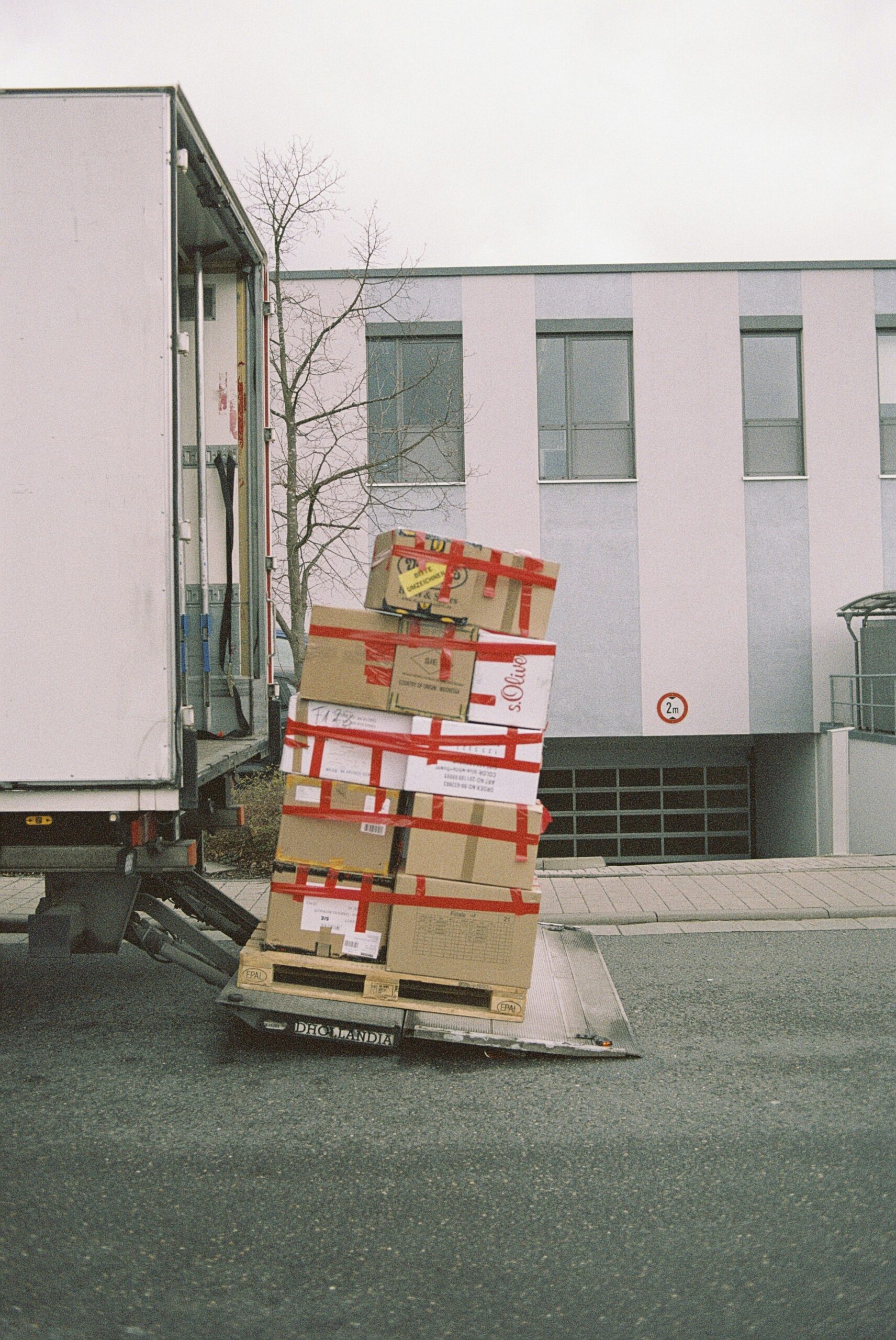 Box ’n’  Roll moving co