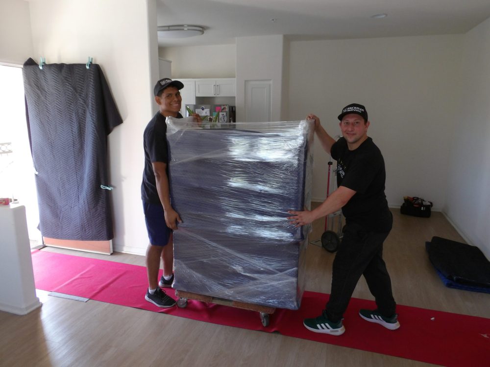 Like Movers LLC