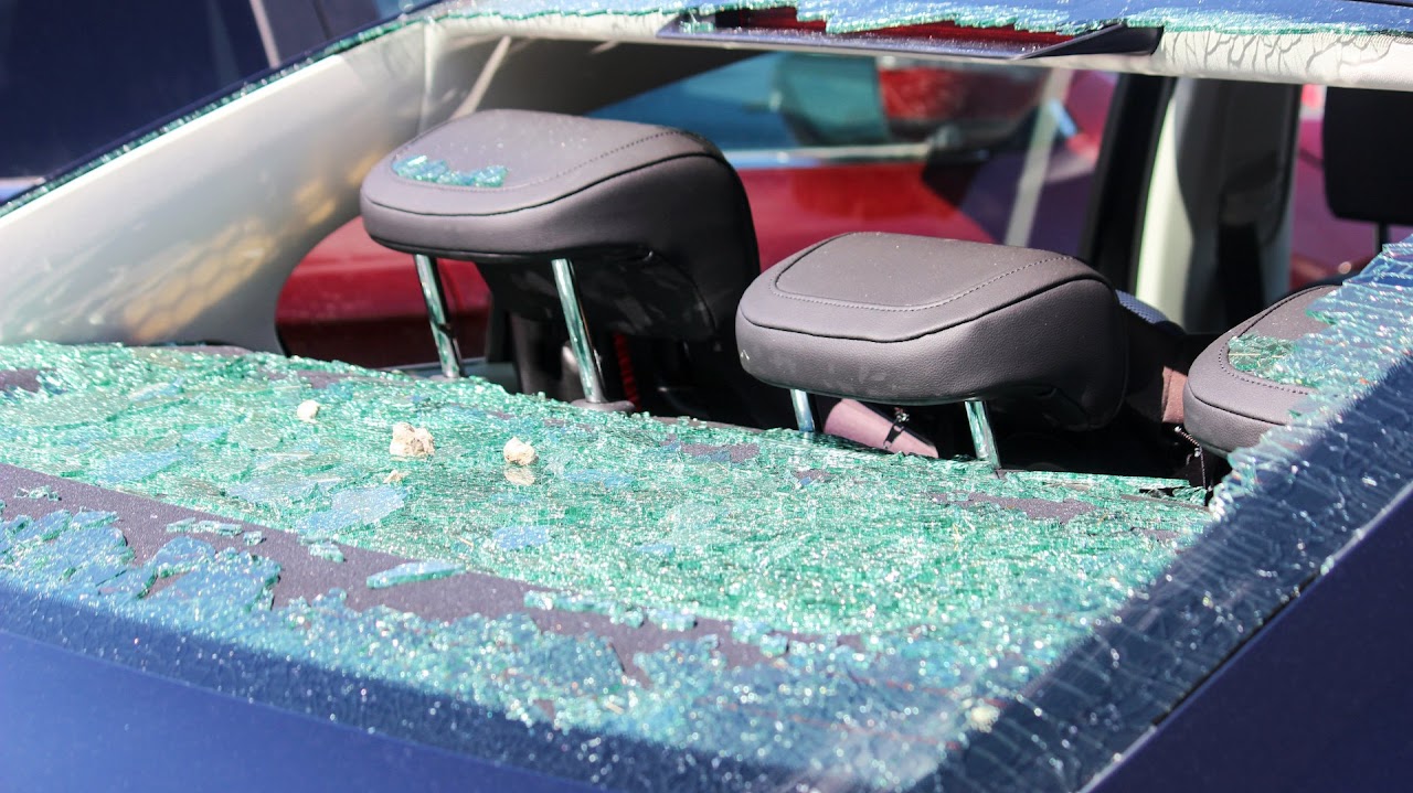 Carmichael Auto Glass & Windshield Replacement Specialist