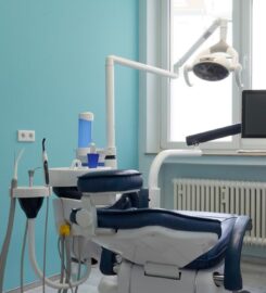 Detmold lächelt – Zahnarztpraxis Dr. Bartella