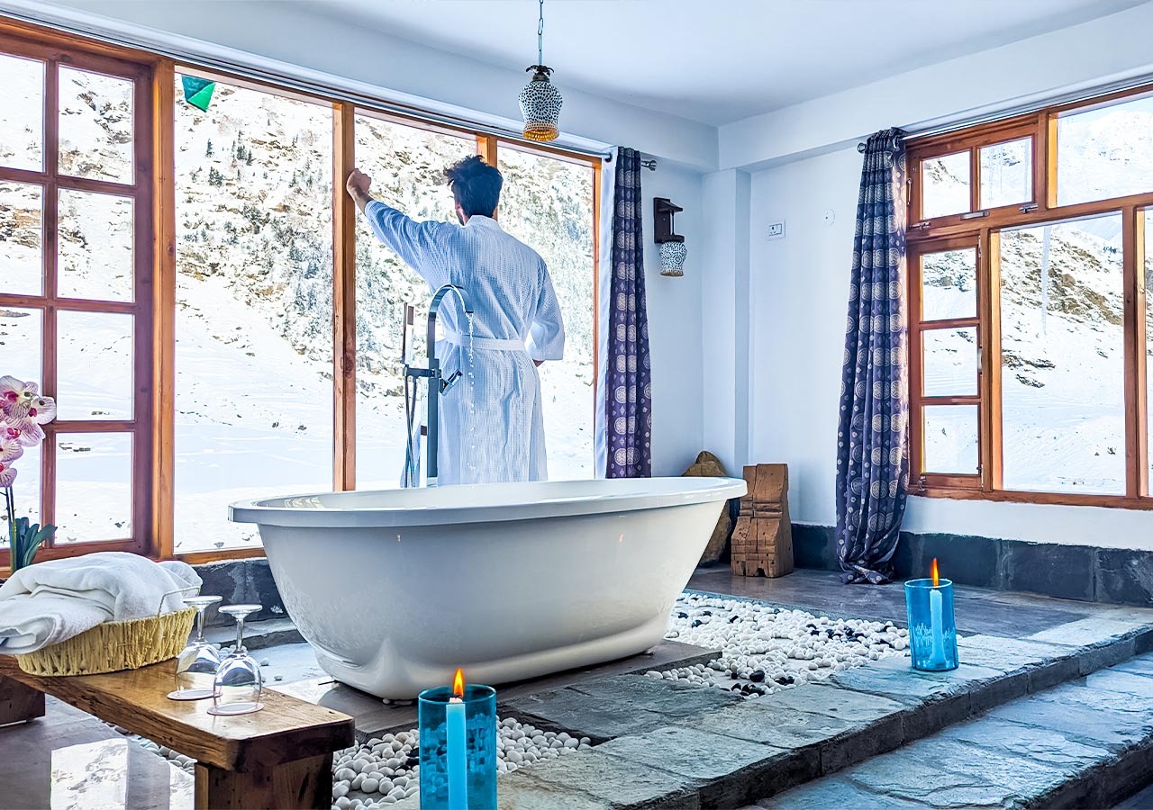 Luxury Hotel and Hostel in Manali: Moustache Escapes