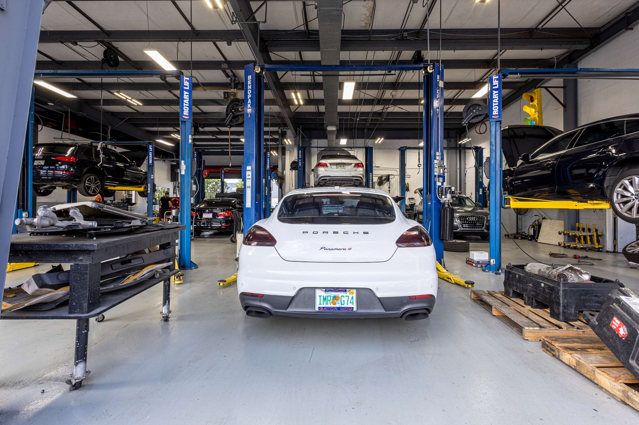 Foreign Affairs Auto