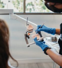 4M Dental Implant Center