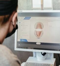 4M Dental Implant Center