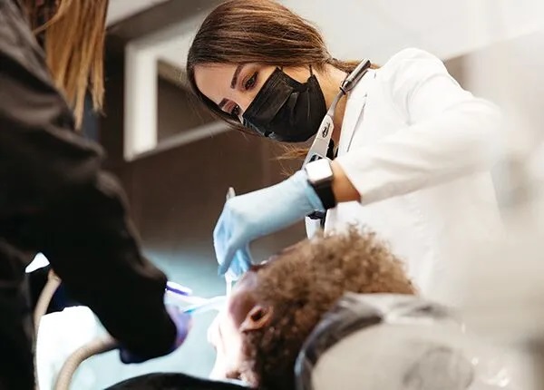 4M Dental Implant Center