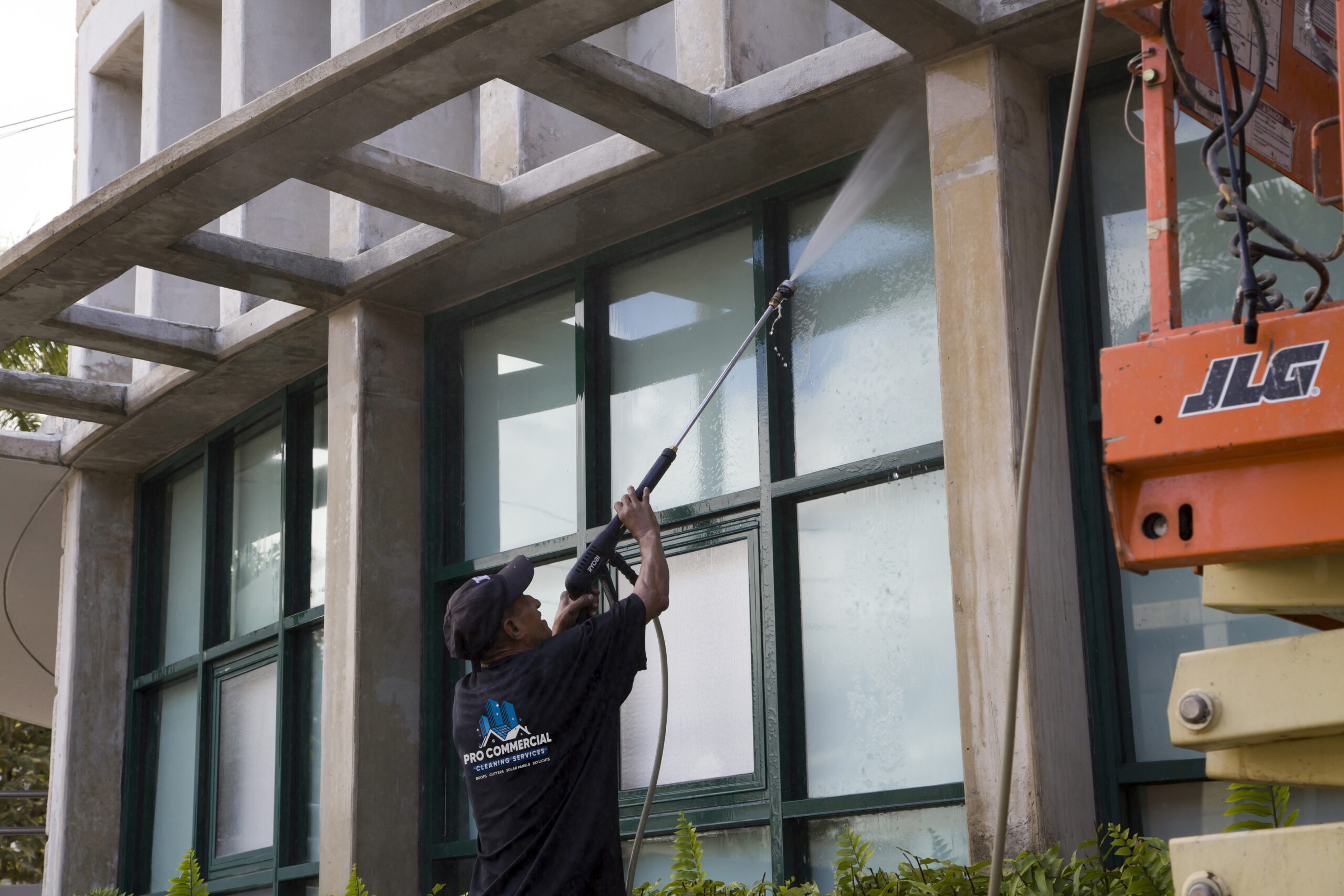 Pro Commercial Cleaning Services