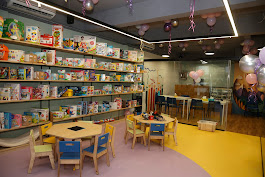Giraffee Toy Library – Smart & Sustainable Play for Kids!