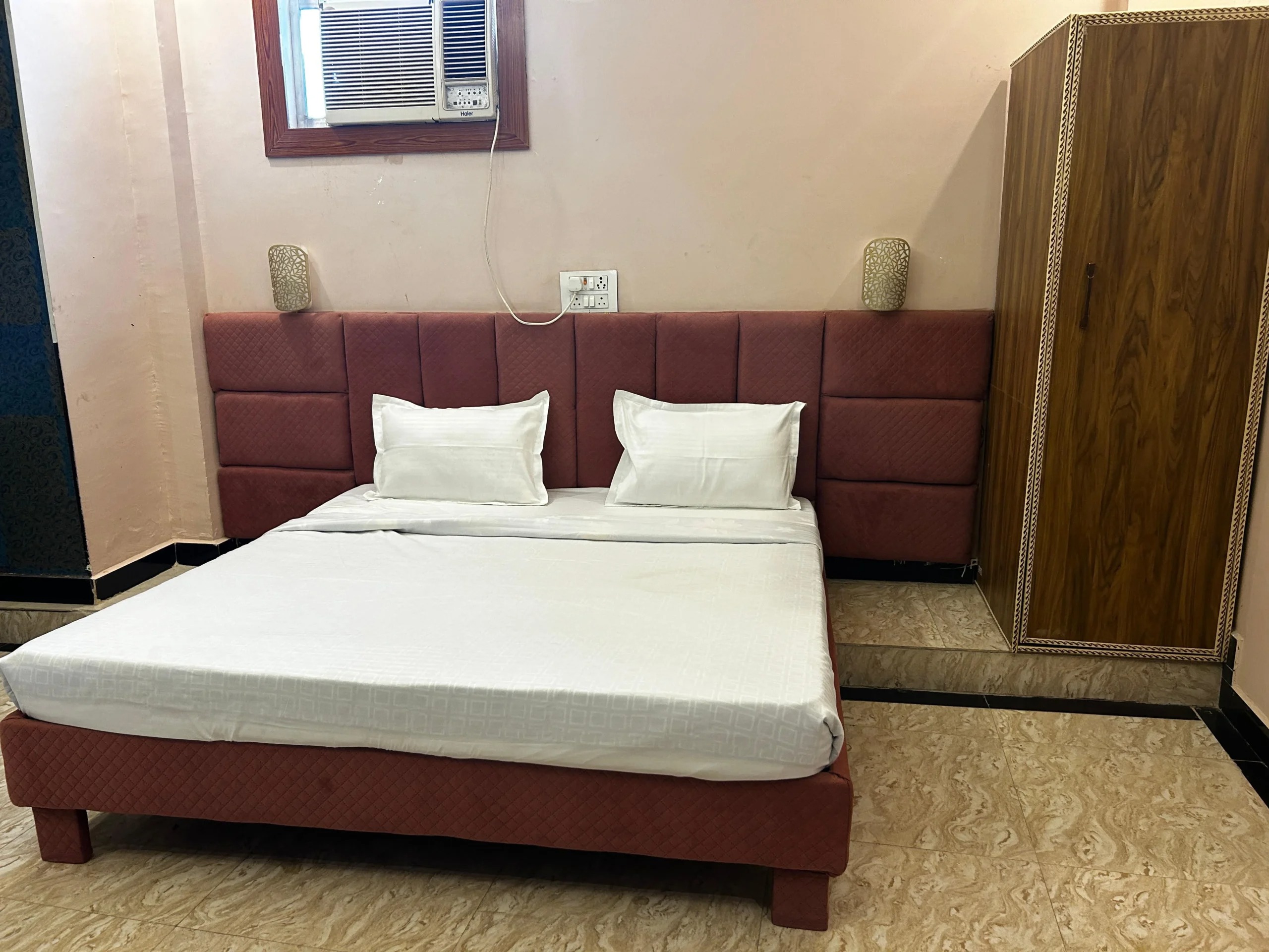 Hotel 7 Apple